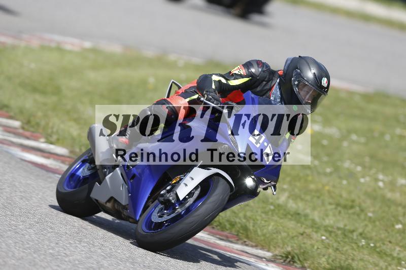 Archiv-2025/09 22.04.2025 Cornu Master School ADR/gruen-vert/47